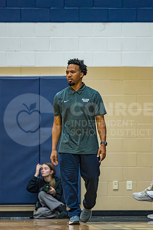 251120 College Park vs C.E. Basketball - Louis Plantenga-27
