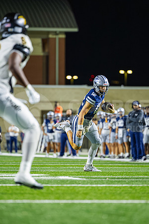 251114 Football Playoff Eisenhower VS. College Park - Landen Allen-23