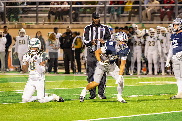 251128 Football Playoffs Desoto VS. College Park - Landen Allen-25