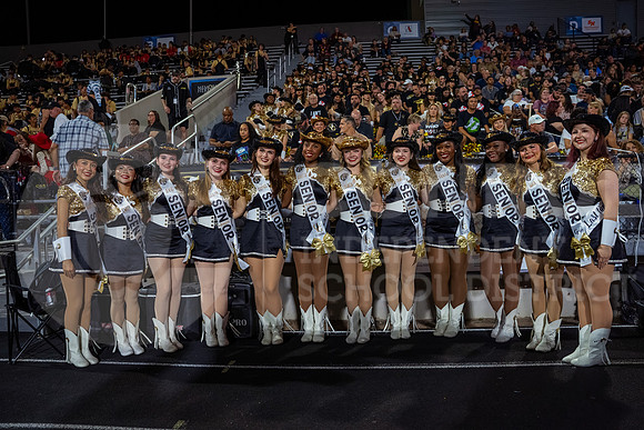 251107 Cleveland vs Conroe football - Natalya Chicas-2