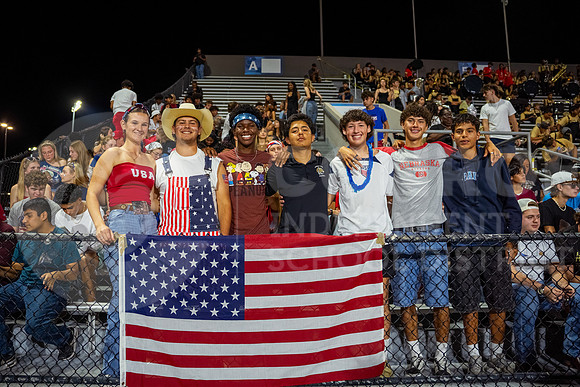 251107 Cleveland vs Conroe football - Natalya Chicas-5