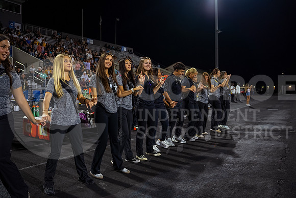 251107 Cleveland vs Conroe football - Natalya Chicas-19