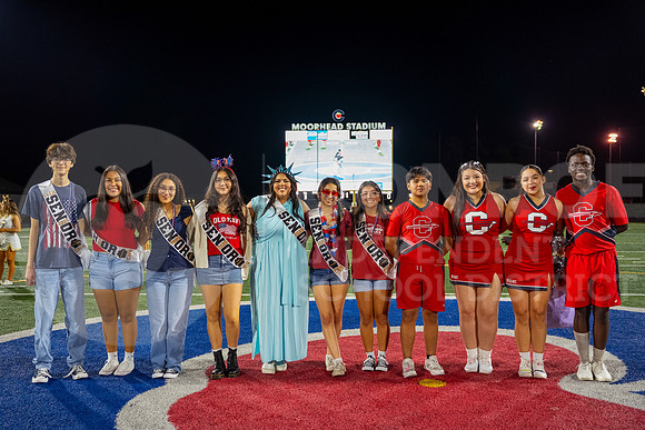 251107 Cleveland vs Conroe football - Natalya Chicas-18