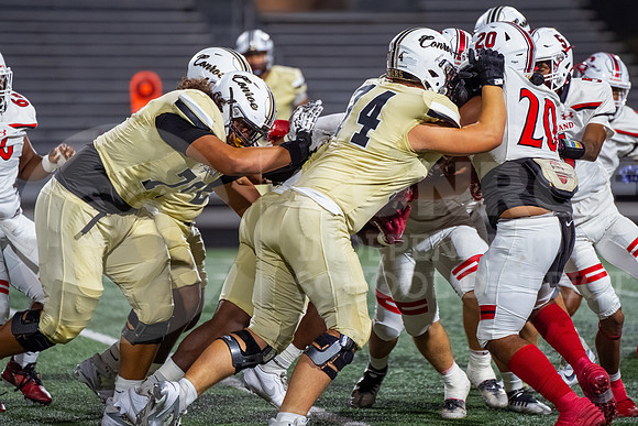 251107 Cleveland vs Conroe football - Natalya Chicas-41