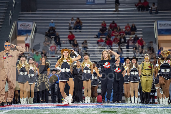 251107 Cleveland vs Conroe football - Natalya Chicas-62