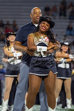 251107 Cleveland vs Conroe football - Natalya Chicas-79