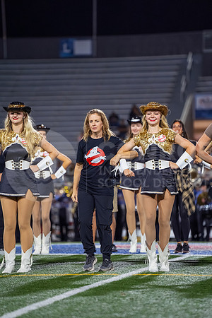 251107 Cleveland vs Conroe football - Natalya Chicas-82