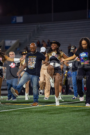 251107 Cleveland vs Conroe football - Natalya Chicas-84