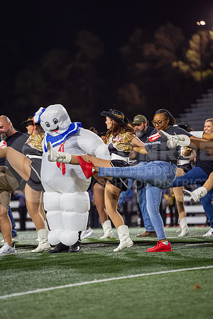 251107 Cleveland vs Conroe football - Natalya Chicas-86