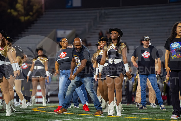 251107 Cleveland vs Conroe football - Natalya Chicas-92