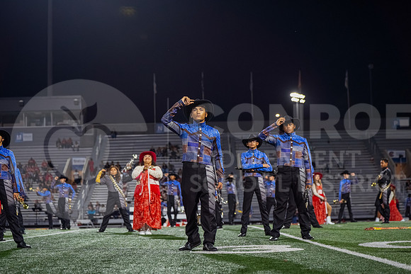 251107 Cleveland vs Conroe football - Natalya Chicas-96