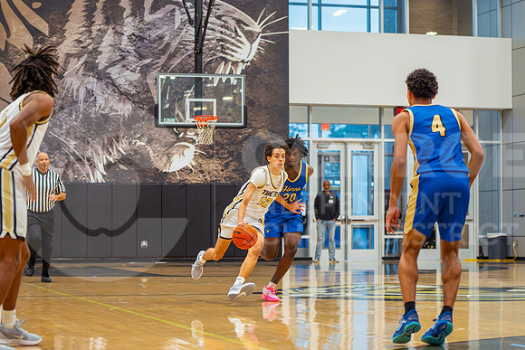 251124 CE King vs Conroe Boys Basketball - Natalya Chicas-29