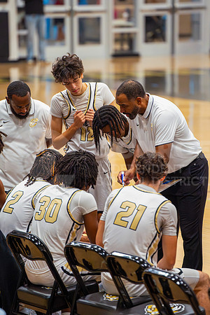 251124 CE King vs Conroe Boys Basketball - Natalya Chicas-53