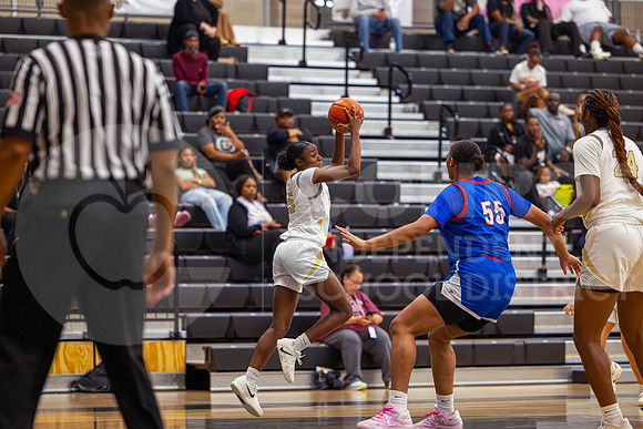 251124 CE King vs Conroe Girls Basketball - Natalya Chicas-9