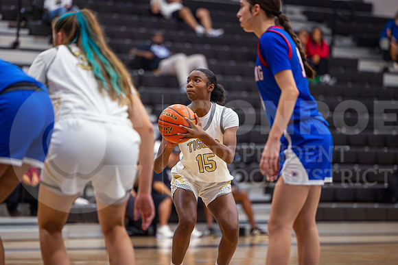 251124 CE King vs Conroe Girls Basketball - Natalya Chicas-12