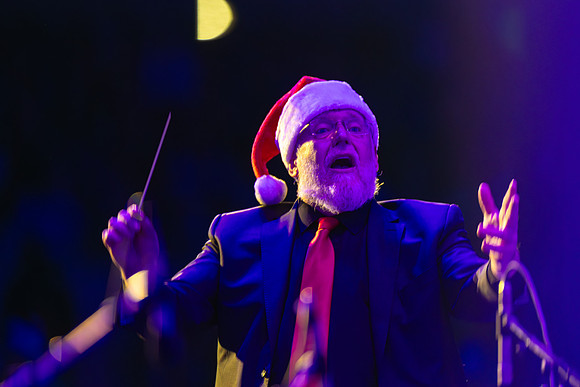 251208 Holly Jolly Jingle-61