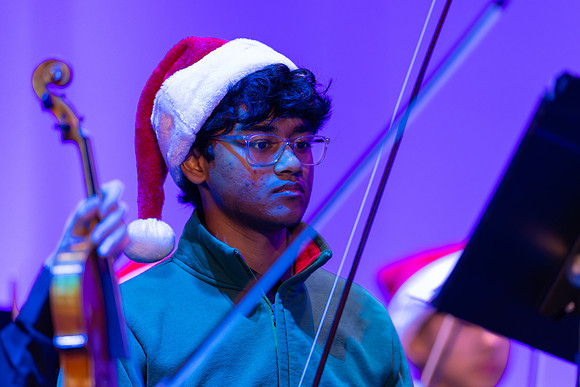 251208 Holly Jolly Jingle-91