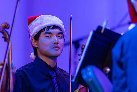 251208 Holly Jolly Jingle-92