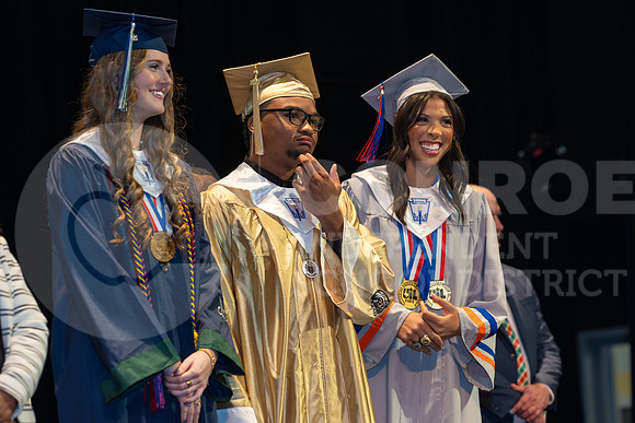 251215 Mid Year Graduation-13