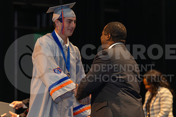 251215 Mid Year Graduation-34