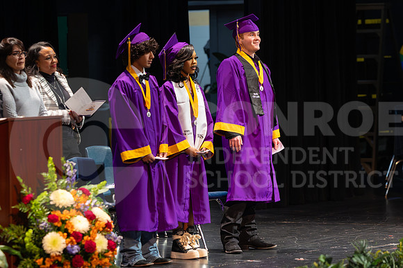 251215 Mid Year Graduation-50