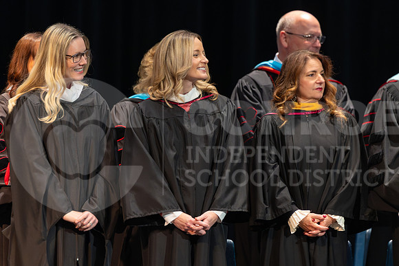 251215 Mid Year Graduation-49