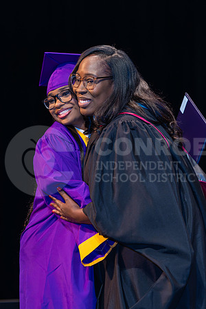 251215 Mid Year Graduation-60