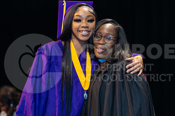 251215 Mid Year Graduation-69
