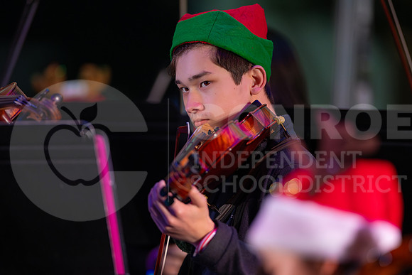 241205 Holly Jolly Jingle-115