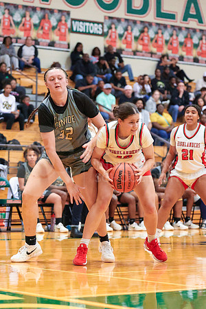 251212 Conroe vs The Woodlands Basketball - Allison Lozano-11