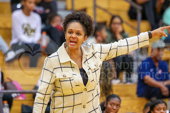 251212 Conroe vs The Woodlands Basketball - Allison Lozano-12