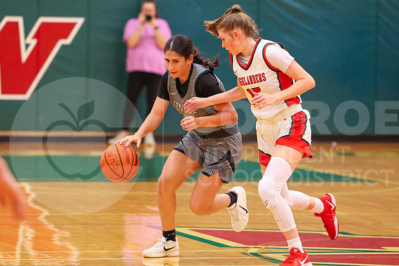 251212 Conroe vs The Woodlands Basketball - Allison Lozano-27