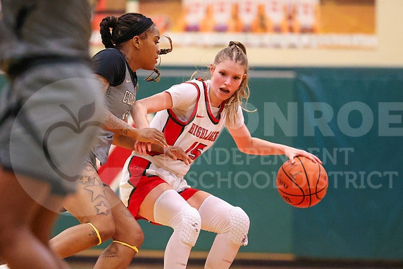 251212 Conroe vs The Woodlands Basketball - Allison Lozano-39