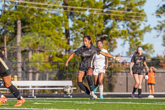 251218 Conroe vs Nimitz Soccer - Natalya Chicas-25