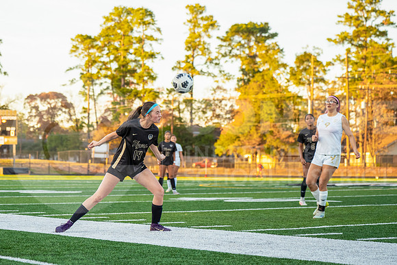 251218 Conroe vs Nimitz Soccer - Natalya Chicas-44
