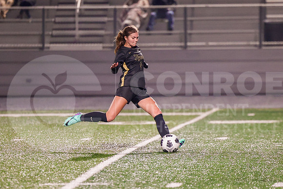 260113 CPHS vs CHS Girls Soccer - Allison Lozano-20