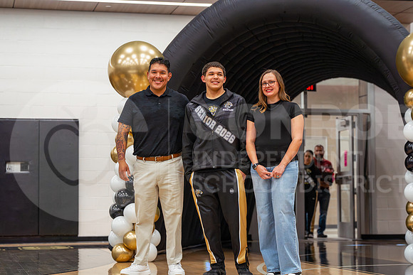 260121 Oak Ridge vs Conroe - Wrestling - Natalya Chicas-10