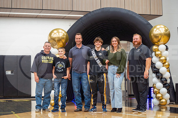 260121 Oak Ridge vs Conroe - Wrestling - Natalya Chicas-20