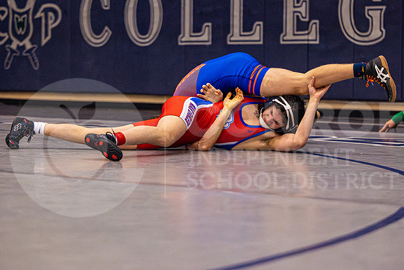 260129 Wrestling Districts - Kaden Salinas-12