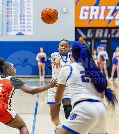 260123 Cleveland vs Grand Oaks Basketball - Kaitlyn Dougherty-21