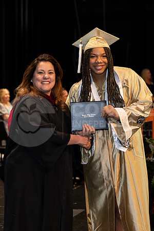 121222WinterGraduation-103