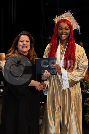 121222WinterGraduation-104