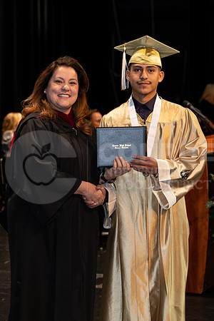 121222WinterGraduation-105