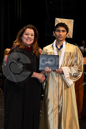 121222WinterGraduation-107
