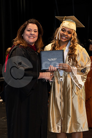 121222WinterGraduation-108