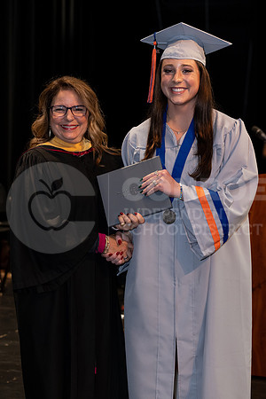 121222WinterGraduation-115