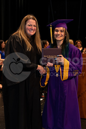 121222WinterGraduation-158