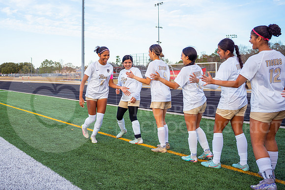 260204 Caney Creek vs Conroe Soccer - Natalya Chicas-3