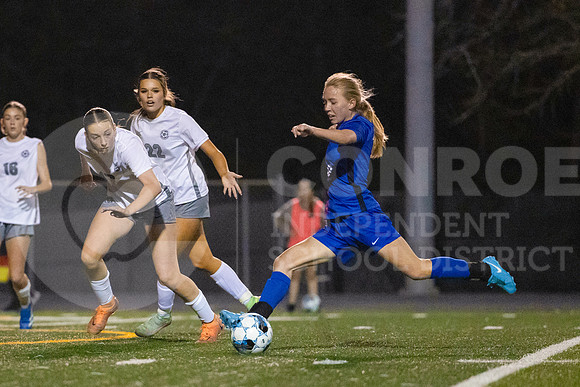 250118 CPHS vs ORHS Girls Soccer - Emma Warzon-28