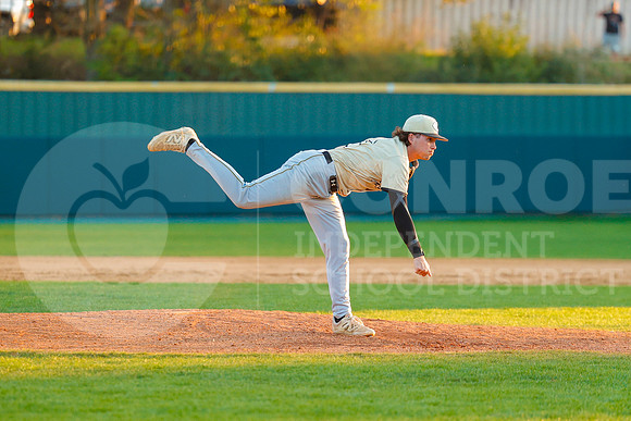 260227 Benjamin O. Davis vs Conroe Baseball - Allison Lozano-27